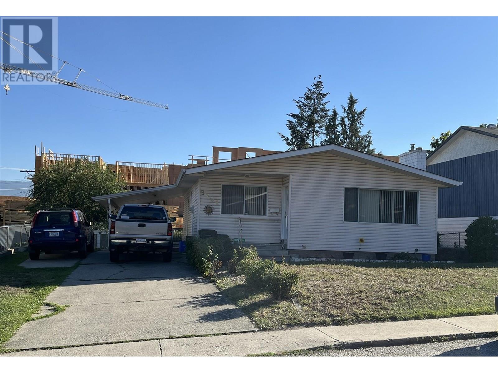 Property at 3704 40 Avenue image 1