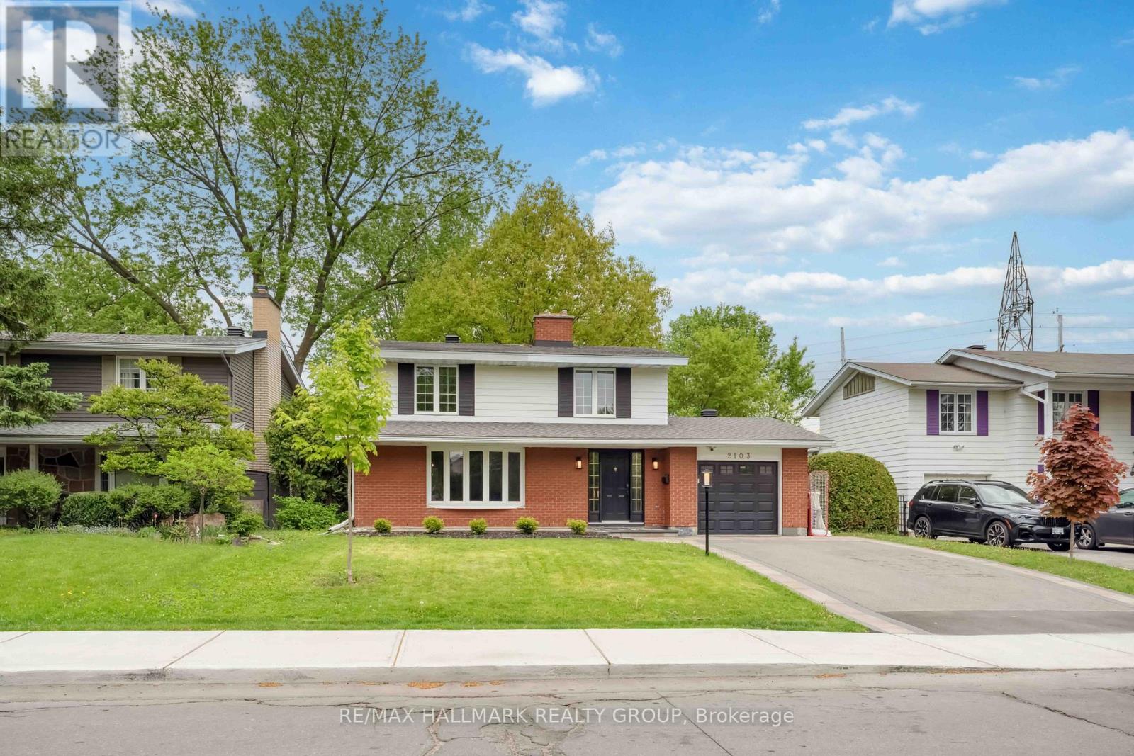 2103 Delmar Drive, Ottawa, Ontario  K1H 5P6 - Photo 2 - X12219912
