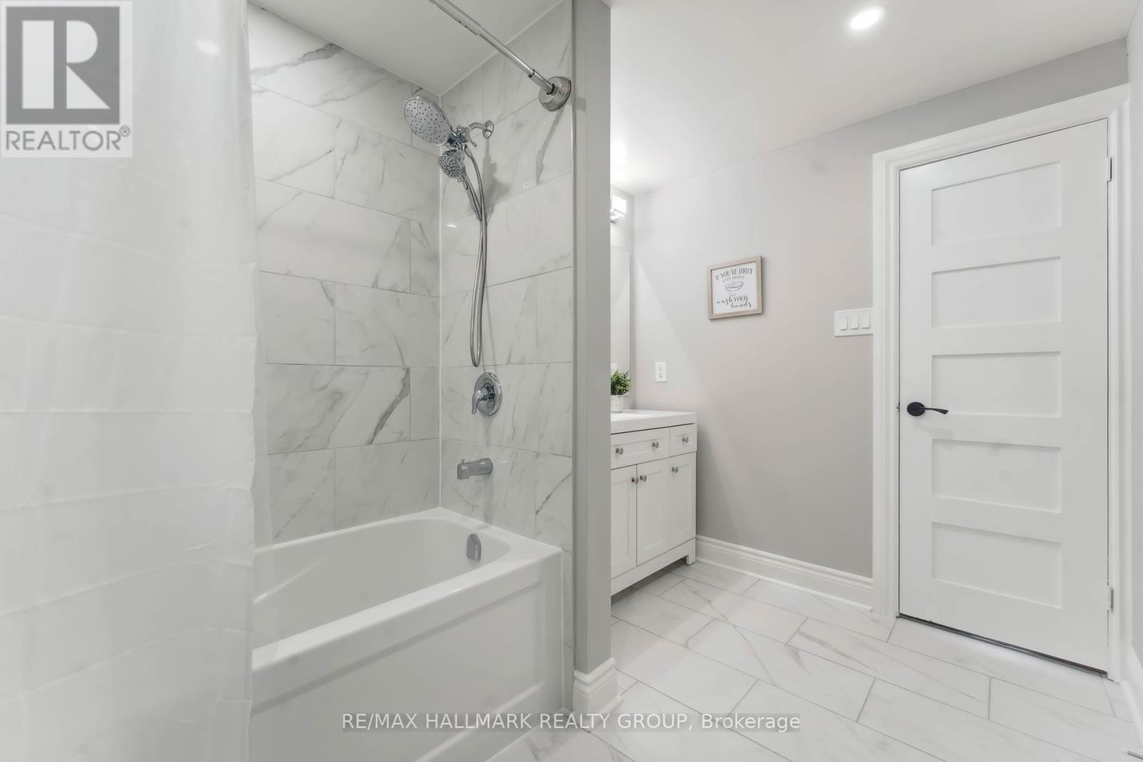 2103 Delmar Drive, Ottawa, Ontario  K1H 5P6 - Photo 24 - X12219912