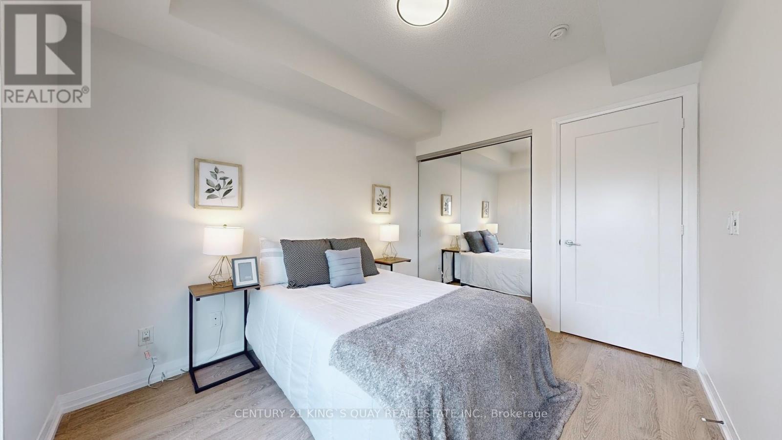1404 - 101 Erskine Avenue, Toronto (Mount Pleasant West), Ontario  M4P 0C5 - Photo 14 - C12218890