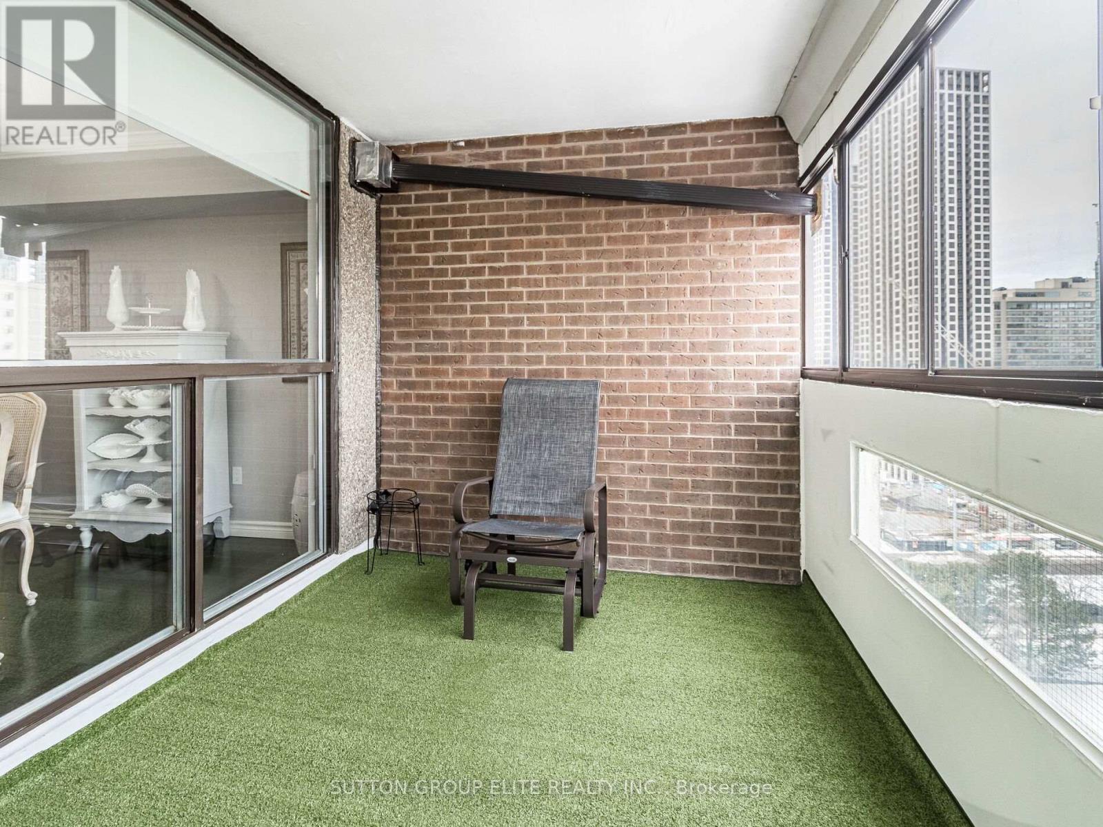 1704 - 50 Elm Drive E, Mississauga, Ontario  L5A 3X2 - Photo 45 - W12154480