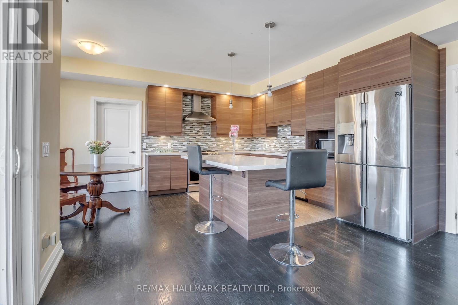 Property at 59 CRAIGMORE CRESCENT image 5