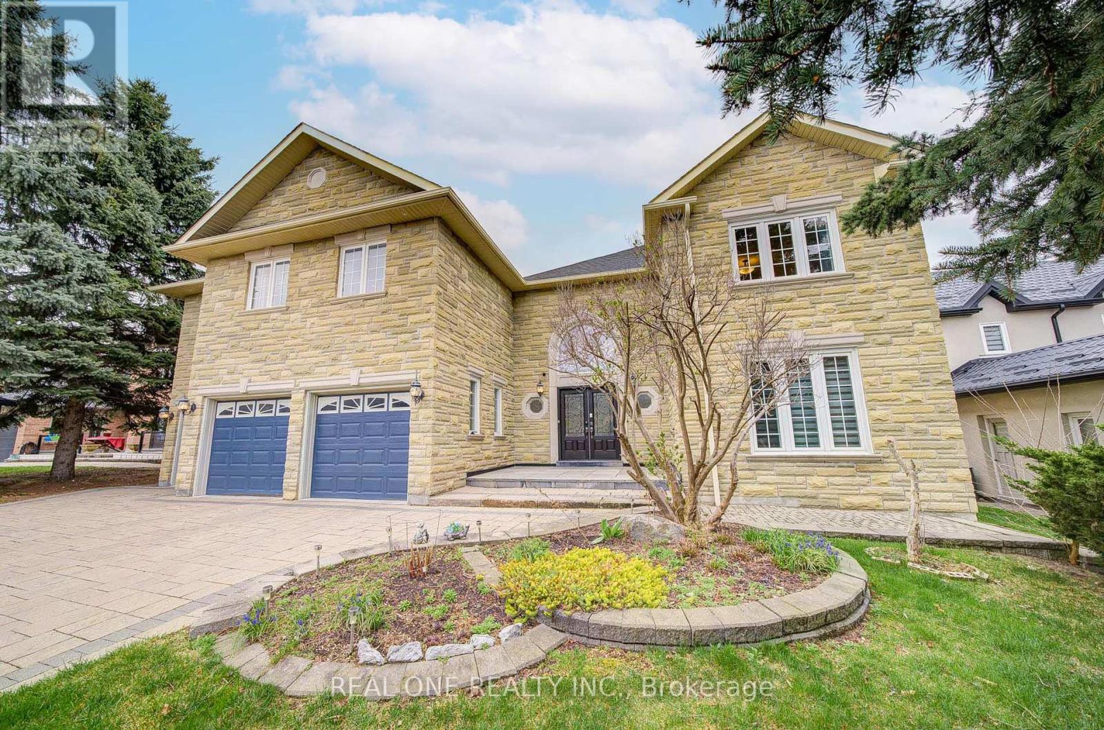 45 Glenayr Road, Richmond Hill, Ontario  L4B 2V8 - Photo 2 - N12123341