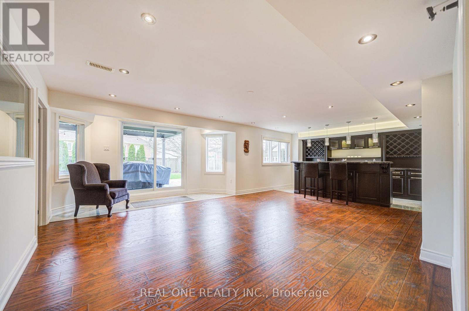 45 Glenayr Road, Richmond Hill, Ontario  L4B 2V8 - Photo 39 - N12123341