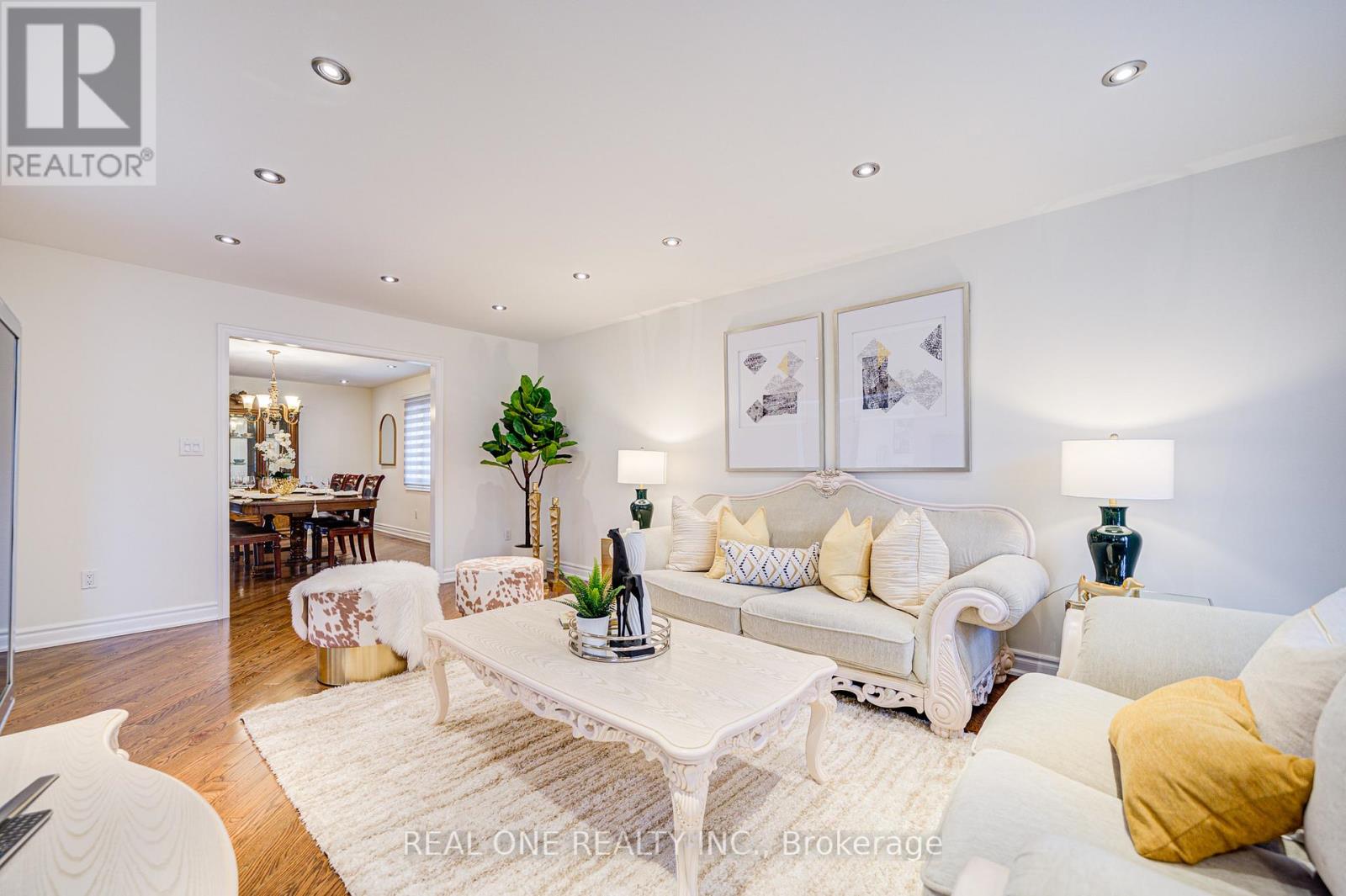 45 Glenayr Road, Richmond Hill, Ontario  L4B 2V8 - Photo 8 - N12123341