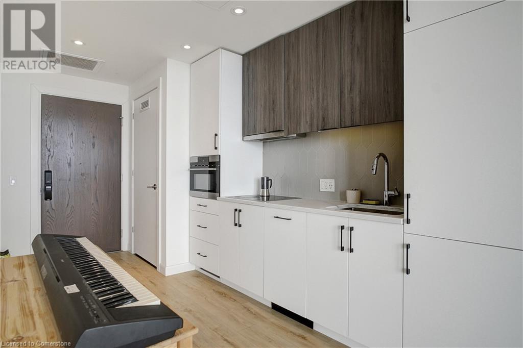 741 King Street W Unit# 1710, Kitchener, Ontario  N2G 0E9 - Photo 8 - 40741136