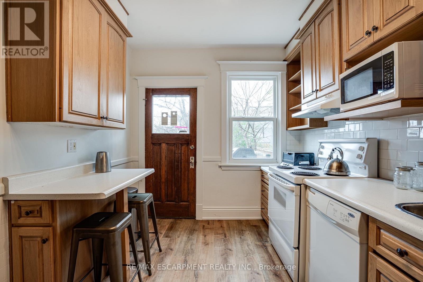 64 South Oval Street, Hamilton, Ontario  L8S 1P8 - Photo 17 - X12125871
