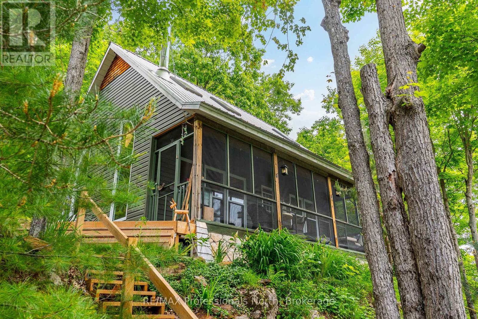 1065 Shaded Water Trail, Minden Hills (Minden), Ontario  K0M 2K0 - Photo 3 - X12219900