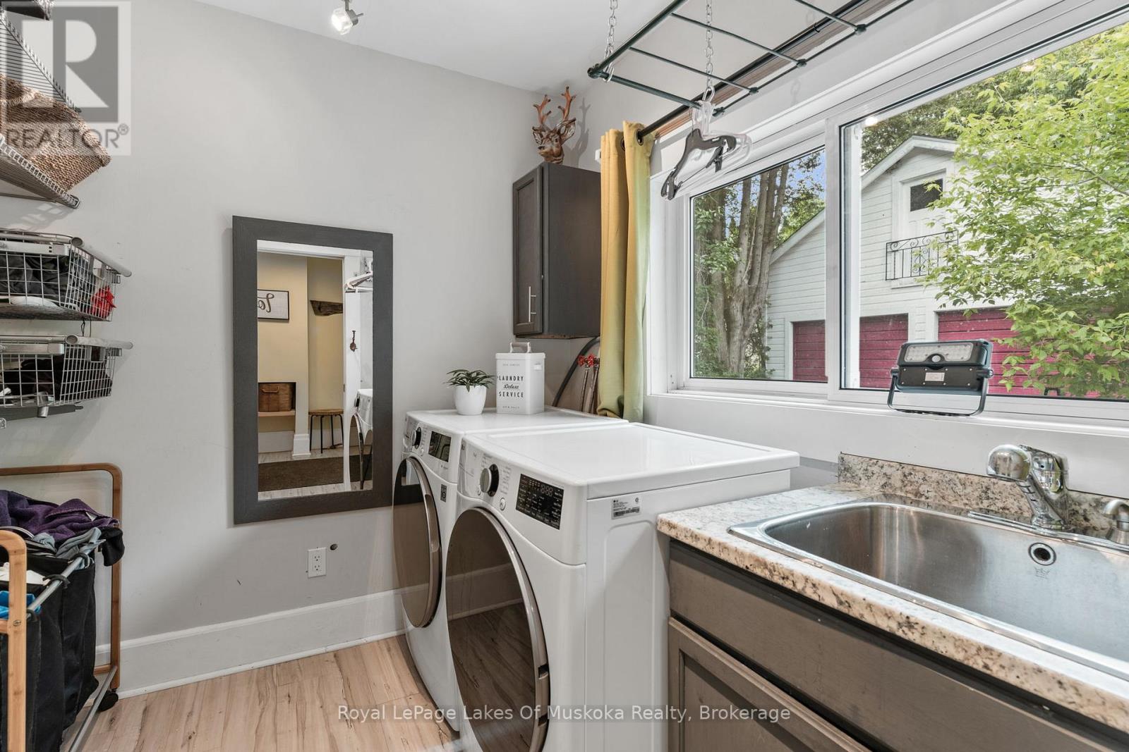 8 North Road, Lake Of Bays, Ontario  P0B 1A0 - Photo 23 - X12219922