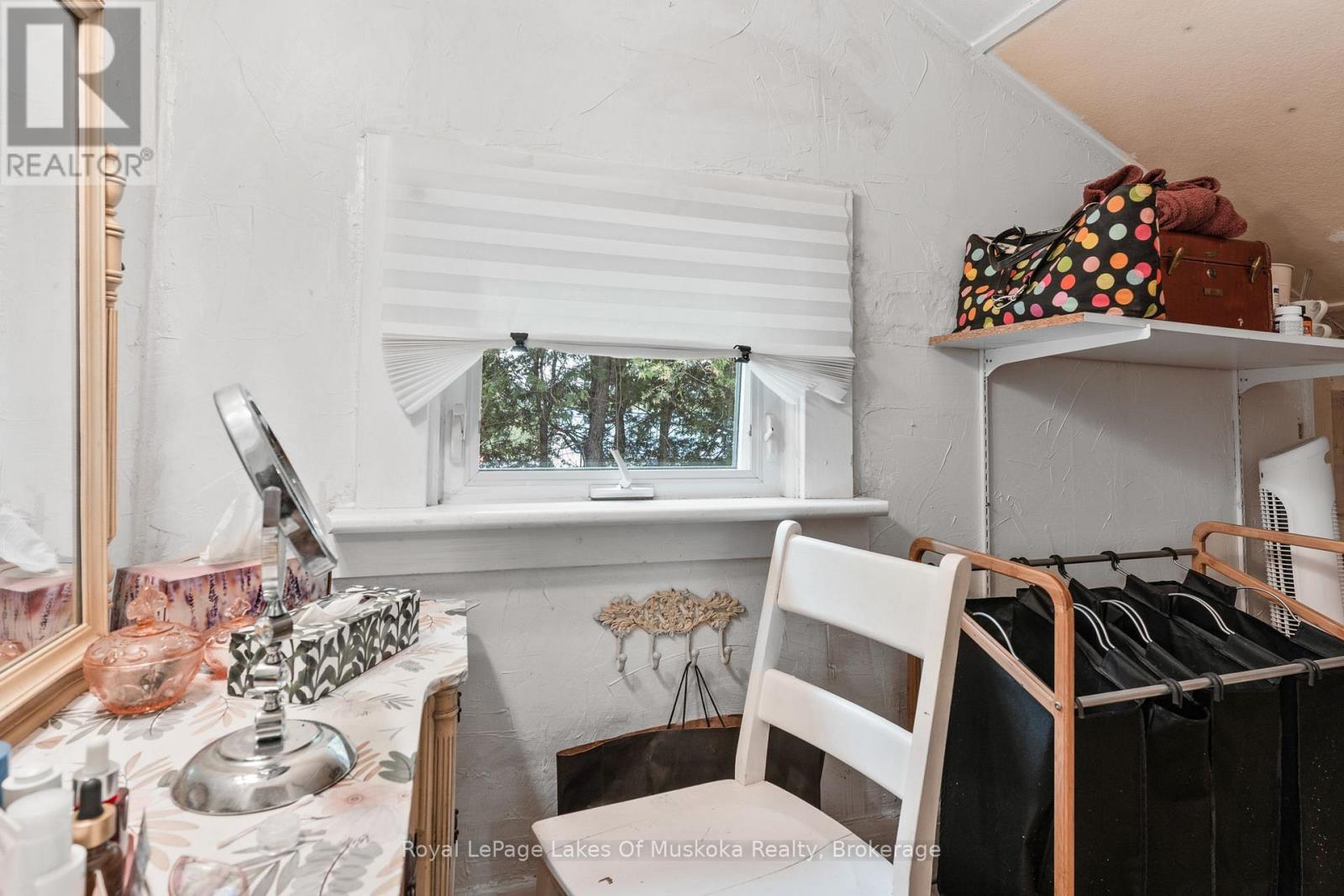 8 North Road, Lake Of Bays, Ontario  P0B 1A0 - Photo 31 - X12219922