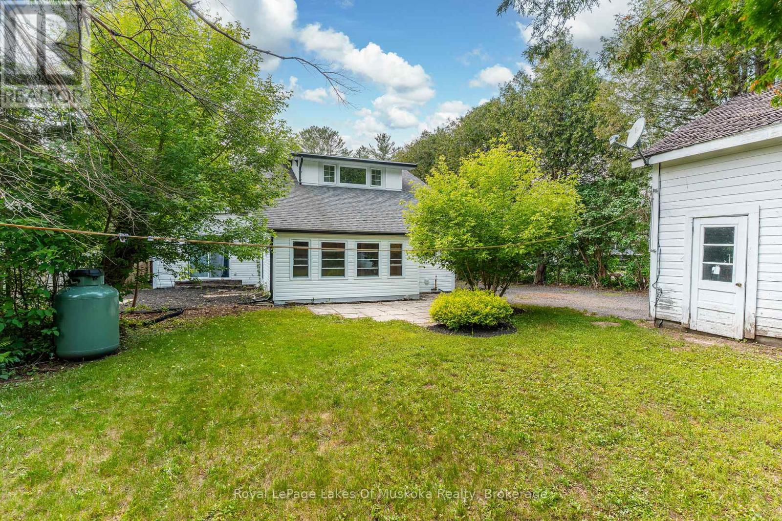 8 North Road, Lake Of Bays, Ontario  P0B 1A0 - Photo 41 - X12219922