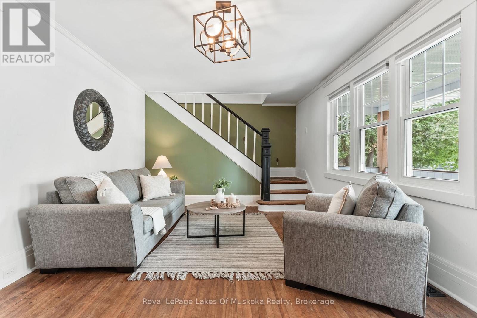 8 North Road, Lake Of Bays, Ontario  P0B 1A0 - Photo 7 - X12219922