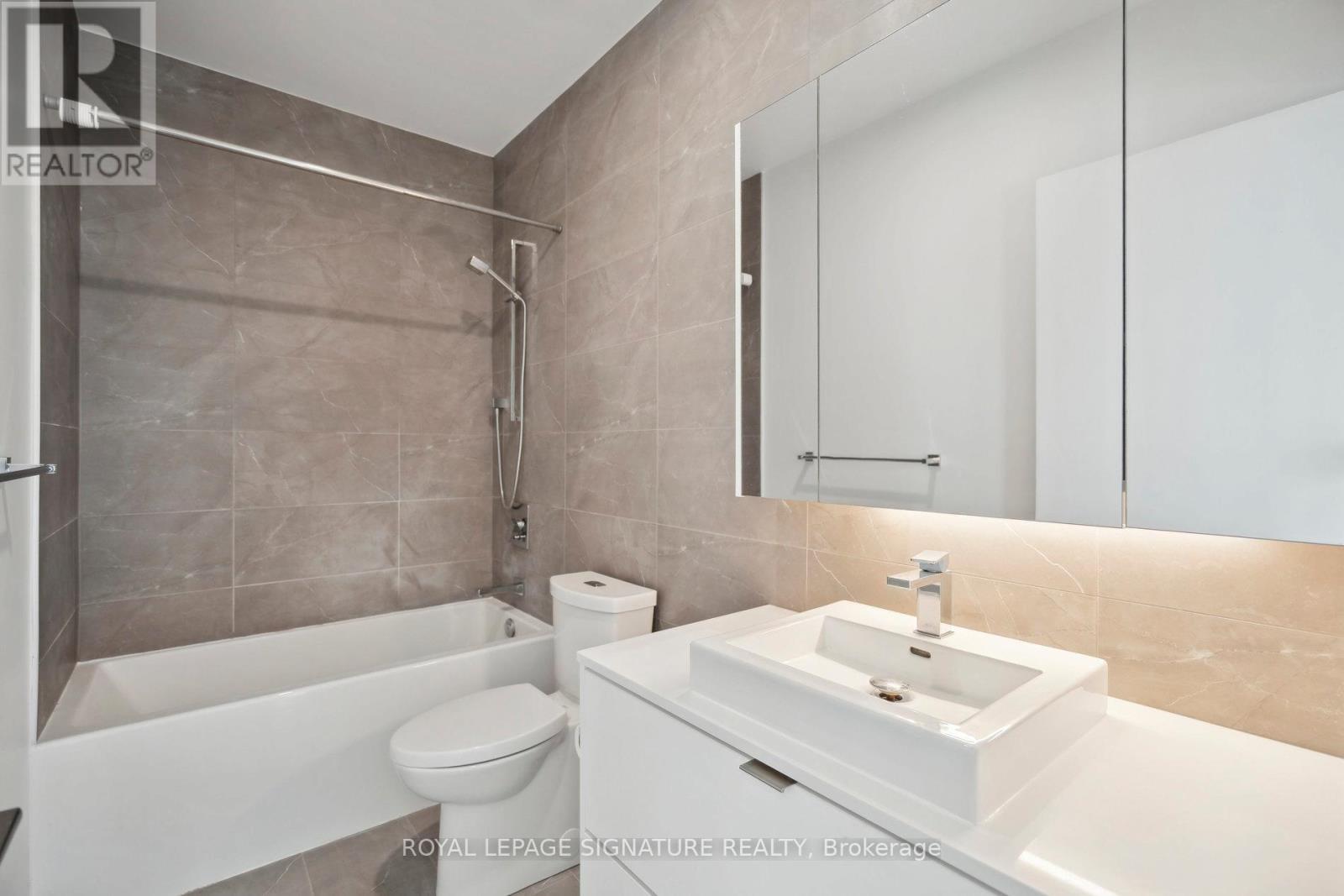 808 - 7 Smith Crescent, Toronto, Ontario  M8Z 0G3 - Photo 7 - W12214585