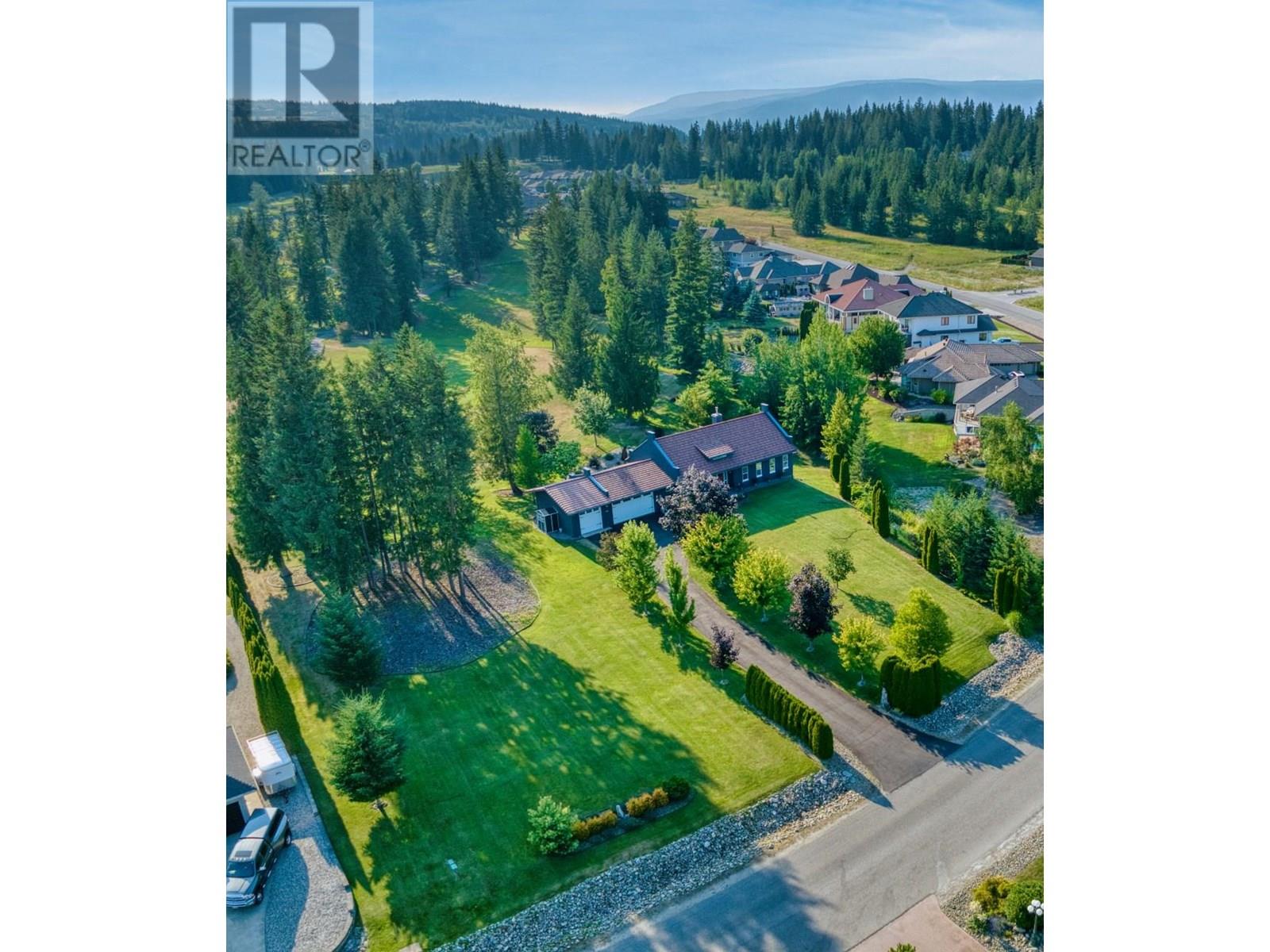 2726 Golf Course Drive, blind bay, British Columbia