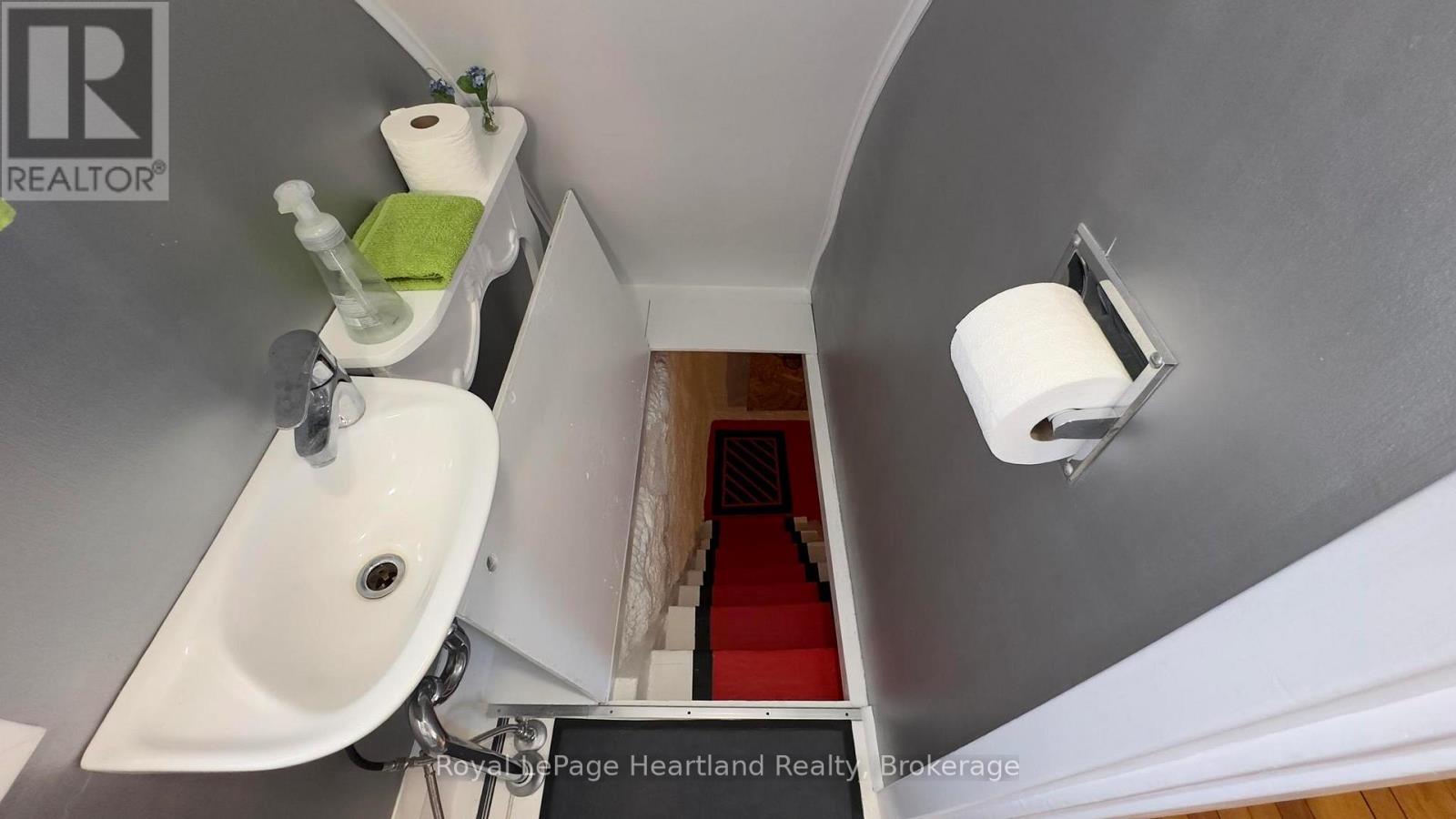 115 Queen Street, Central Huron, Ontario  N0M 1L0 - Photo 32 - X12213018