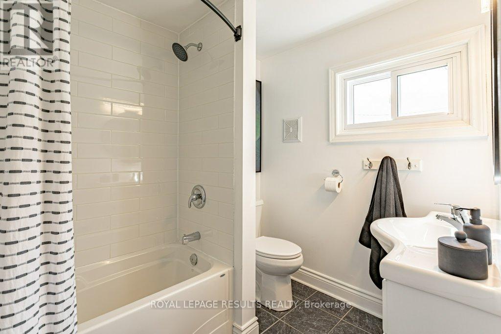 622 Norfolk County Rd 60 Road, Norfolk, Ontario  N0E 1X0 - Photo 14 - X12176295