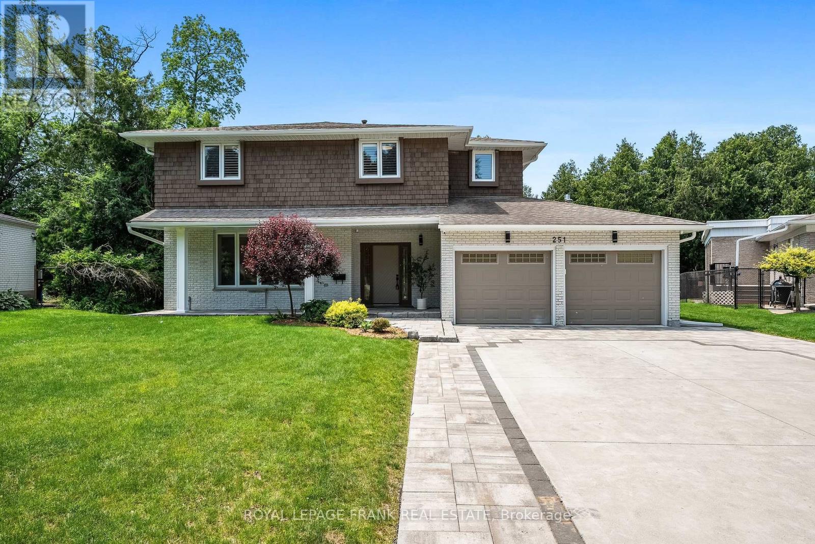 251 SHERWOOD COURT, Oshawa, Ontario