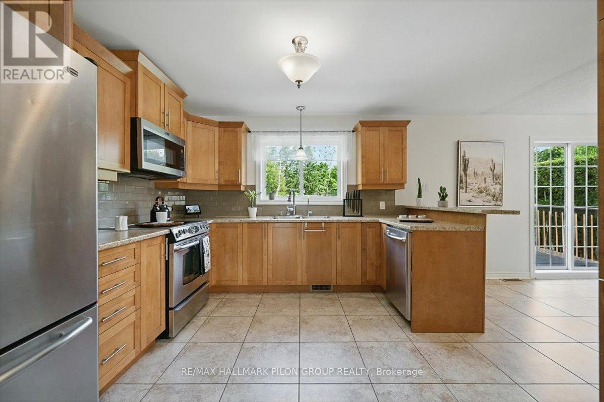 Property at 52 POOLE CREEK CRESCENT image 5