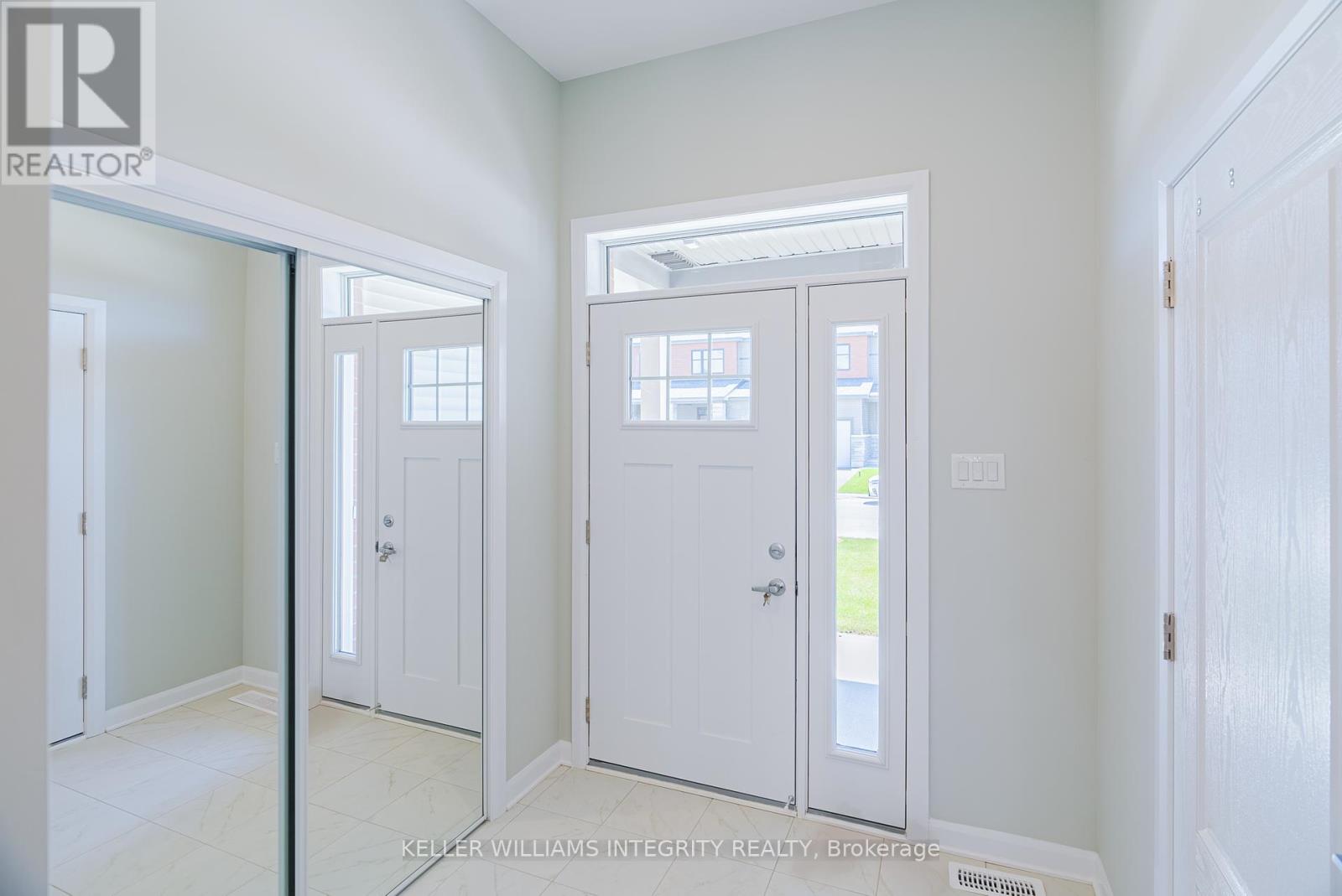 96 Osler Street E, Ottawa, Ontario  K2W 0K8 - Photo 3 - X12220028