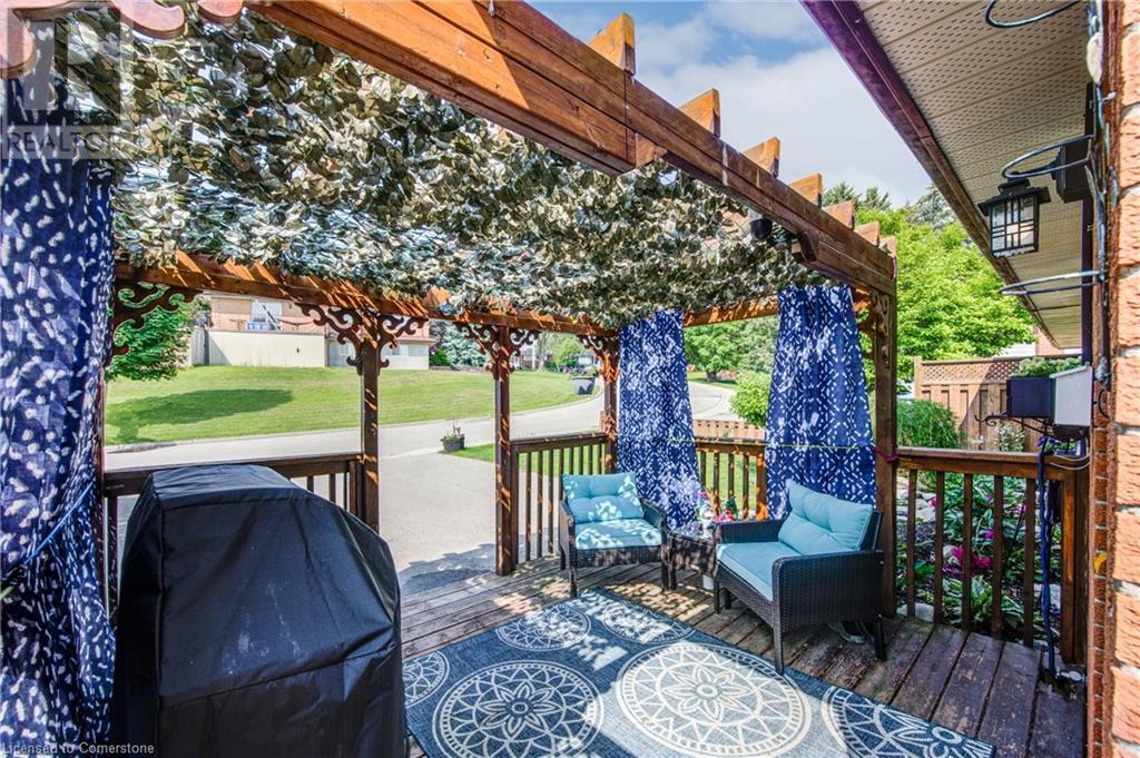 Property at 275 HILLSIDE Drive image 4