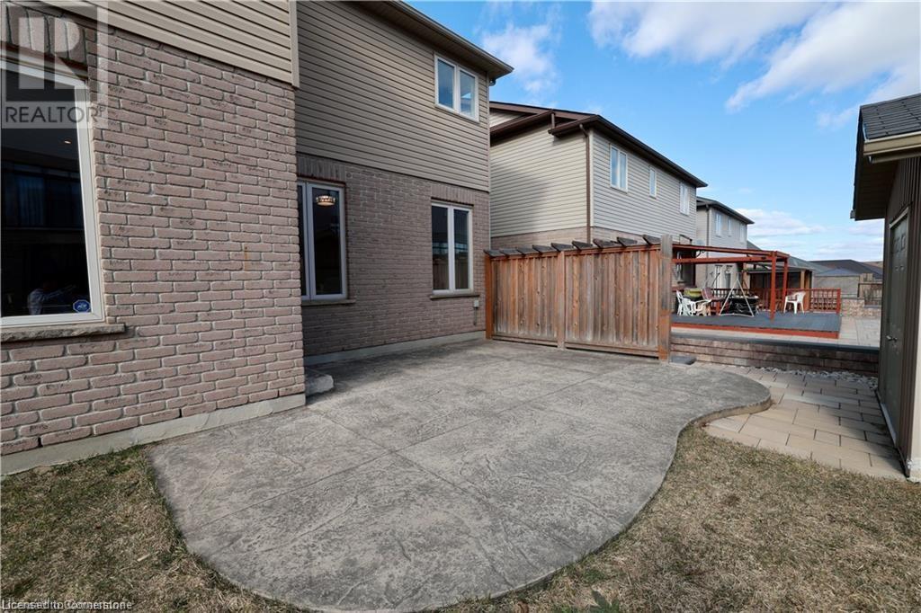 341 Zeller Drive, Kitchener, Ontario  N2A 0B2 - Photo 50 - 40741221