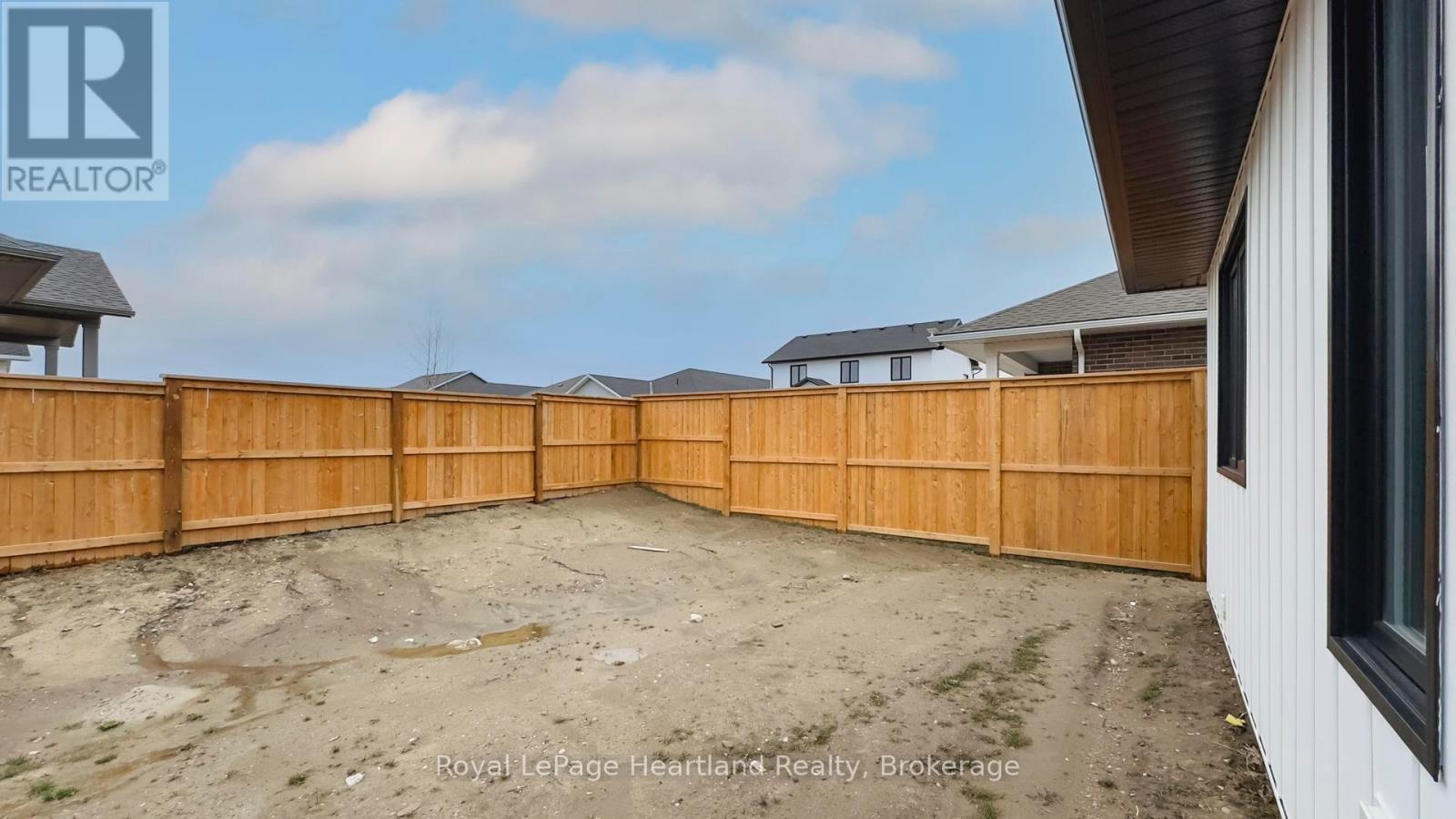 455 Woodridge Drive, Goderich, Ontario  N7A 0C7 - Photo 29 - X12220105
