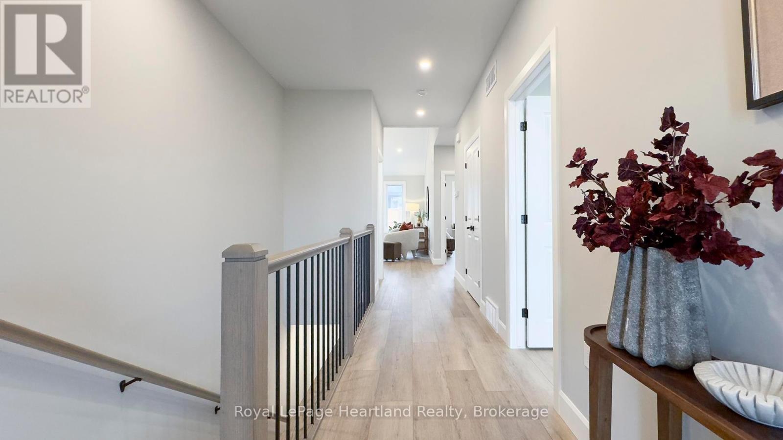 Property at 455 WOODRIDGE DRIVE image 3