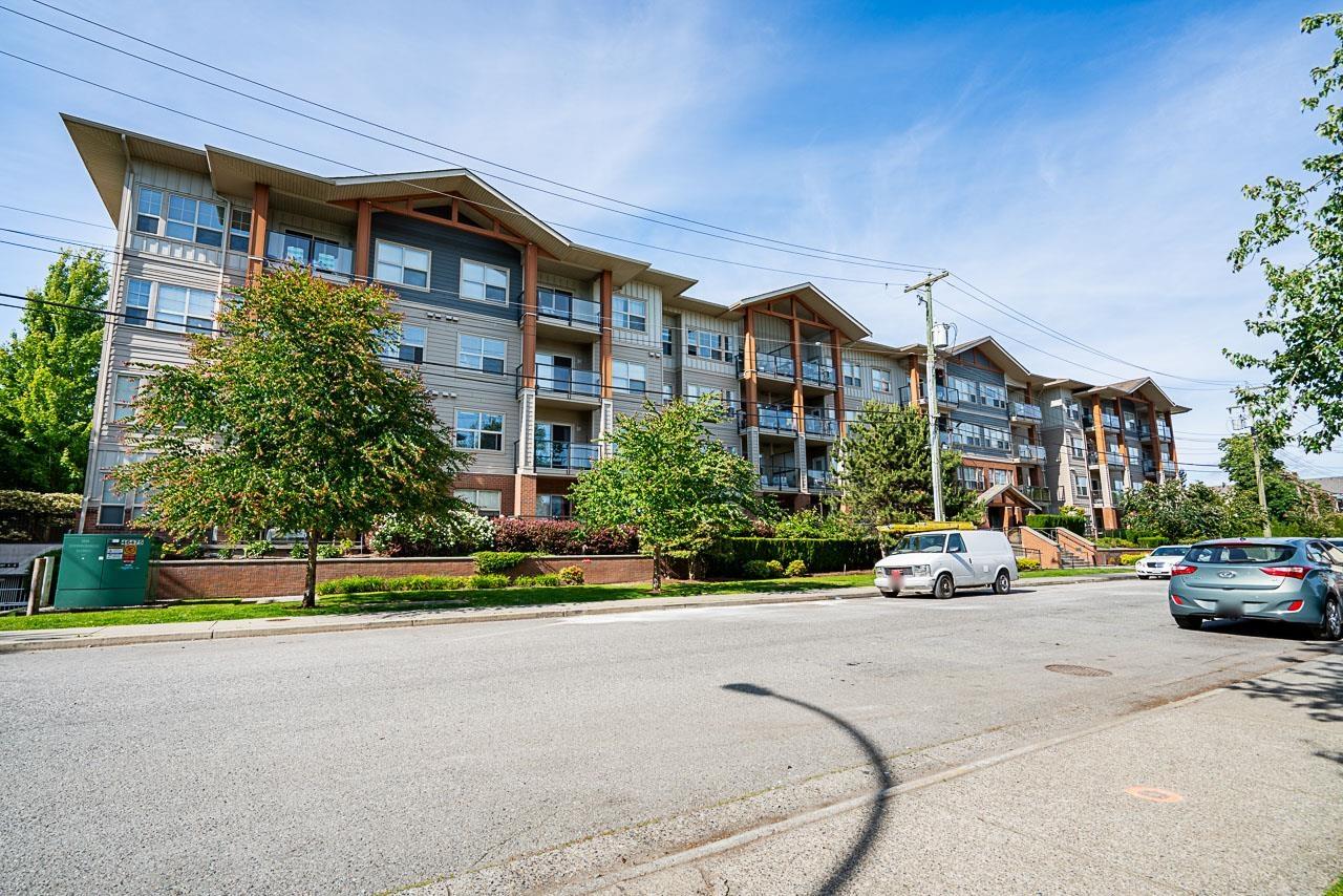 204 20219 54A AVENUE, langley, British Columbia
