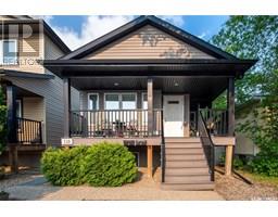 119 St John STREET N Churchill Downs