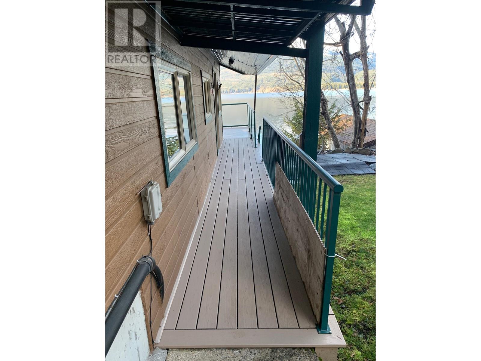 4279 Justin Road, Eagle Bay, British Columbia  V0E 1T0 - Photo 6 - 10338173