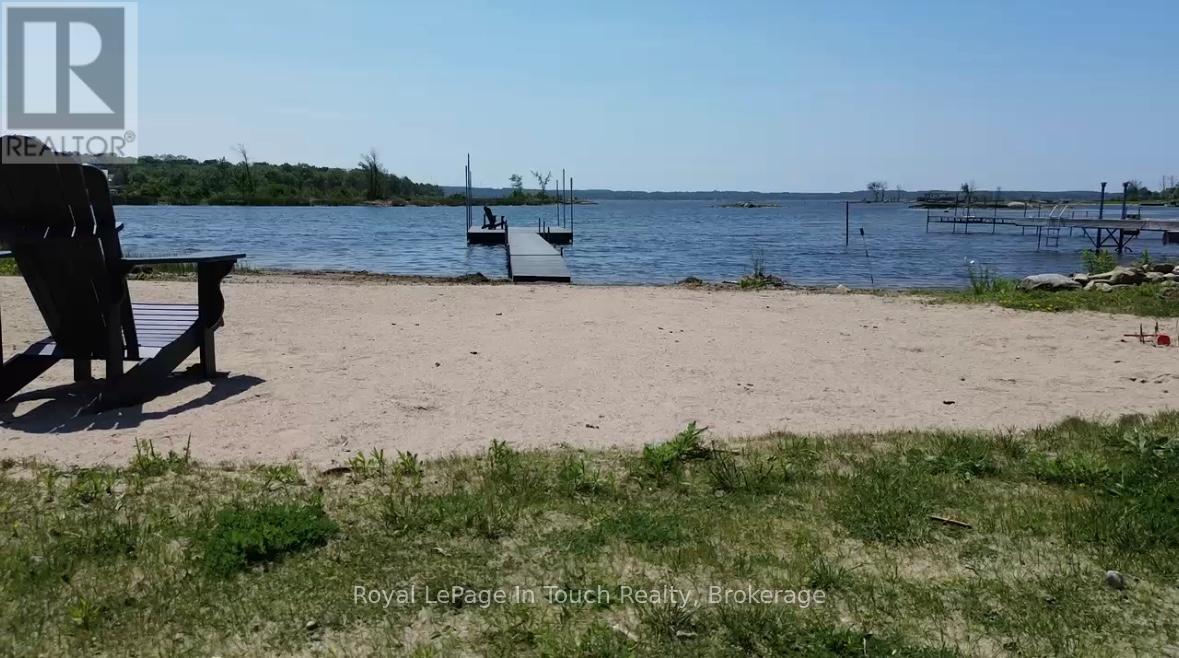 164 Duck Bay Road, Tay, Ontario  L0K 2C0 - Photo 2 - S12211897