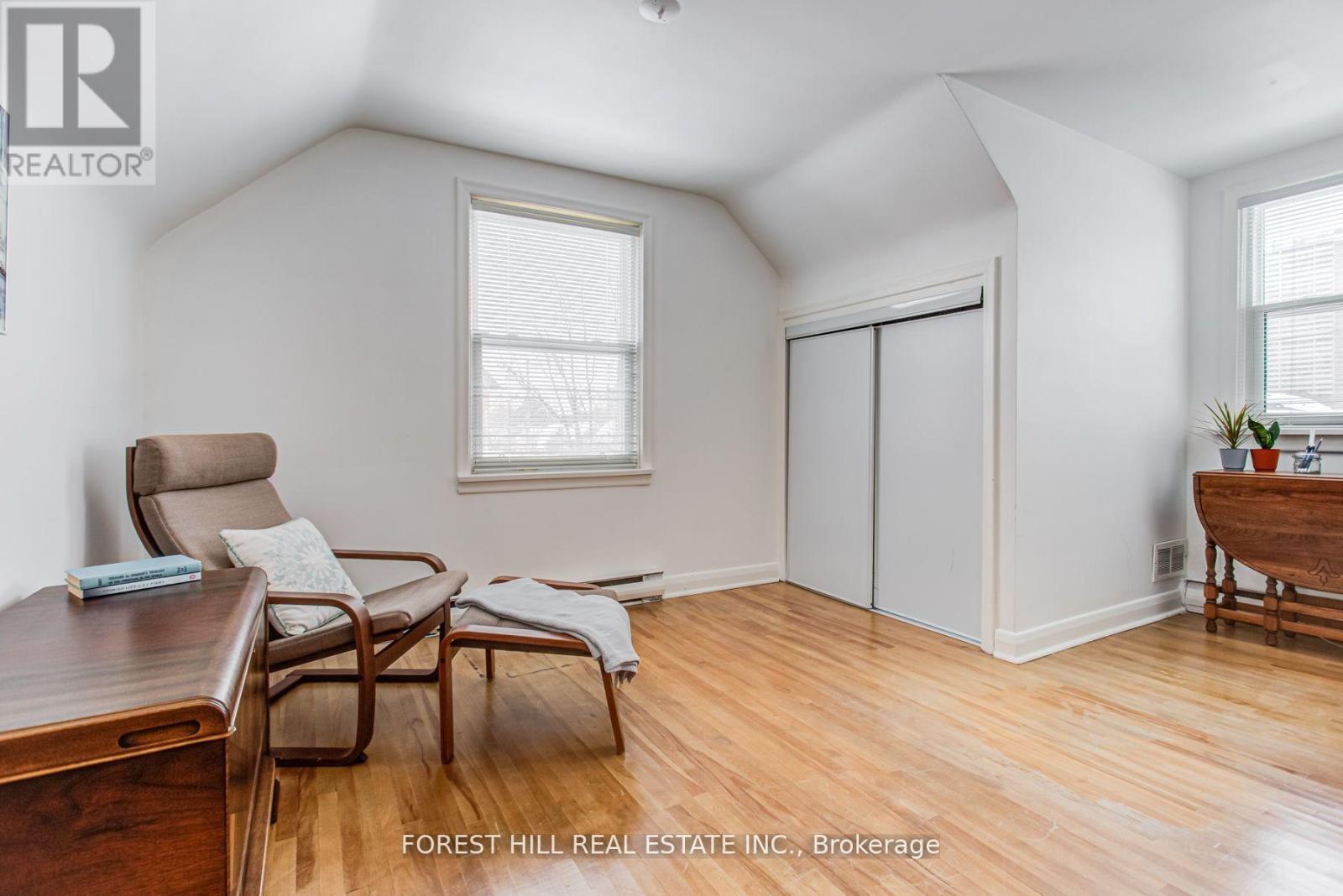 63 Moore Park Avenue, Toronto, Ontario  M2M 1M8 - Photo 6 - C12218575