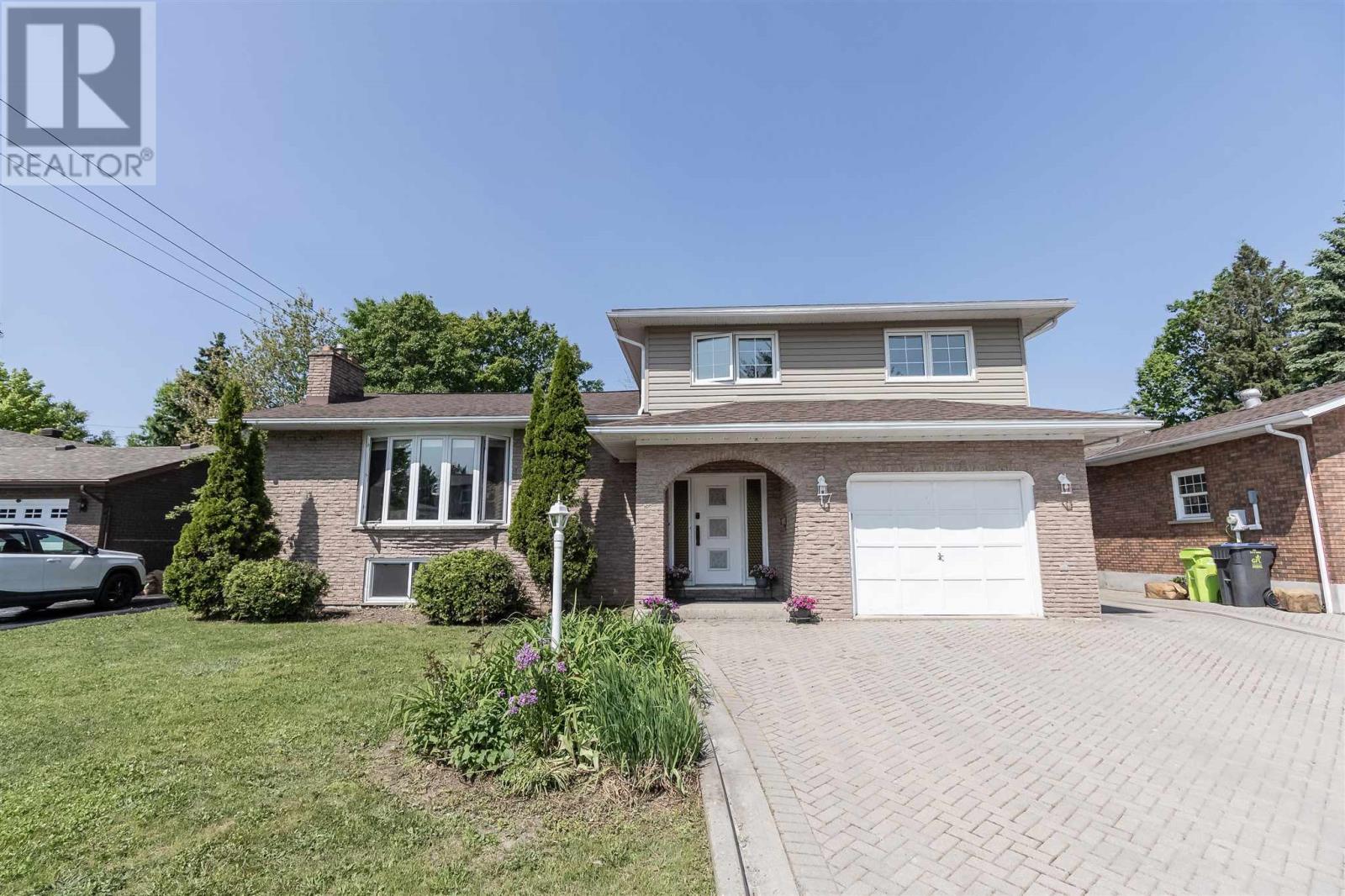 17 Panoramic DR, sault ste. marie, Ontario