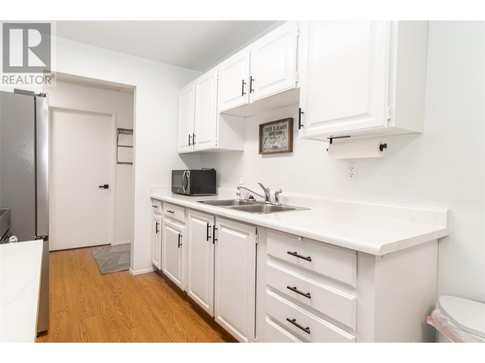 2085 Gordon Drive Unit# 204, Kelowna, British Columbia  V1Y 8S1 - Photo 15 - 10352198