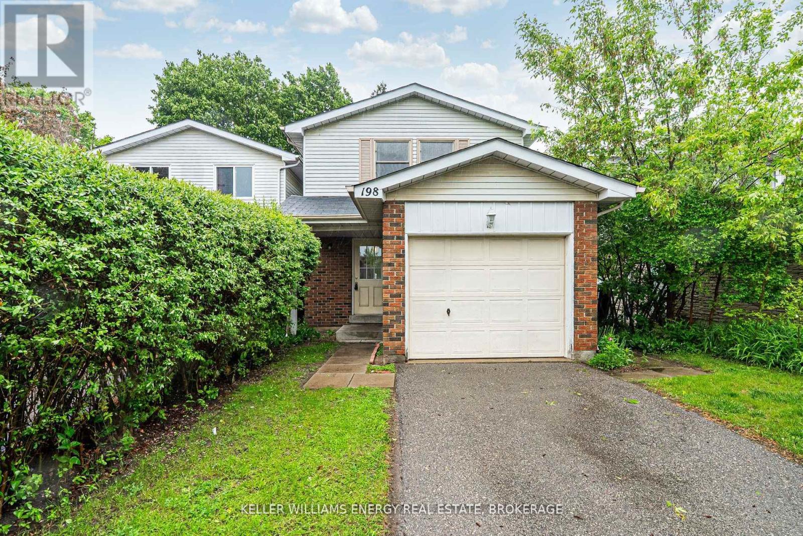 198 ORMOND DRIVE, Oshawa, Ontario