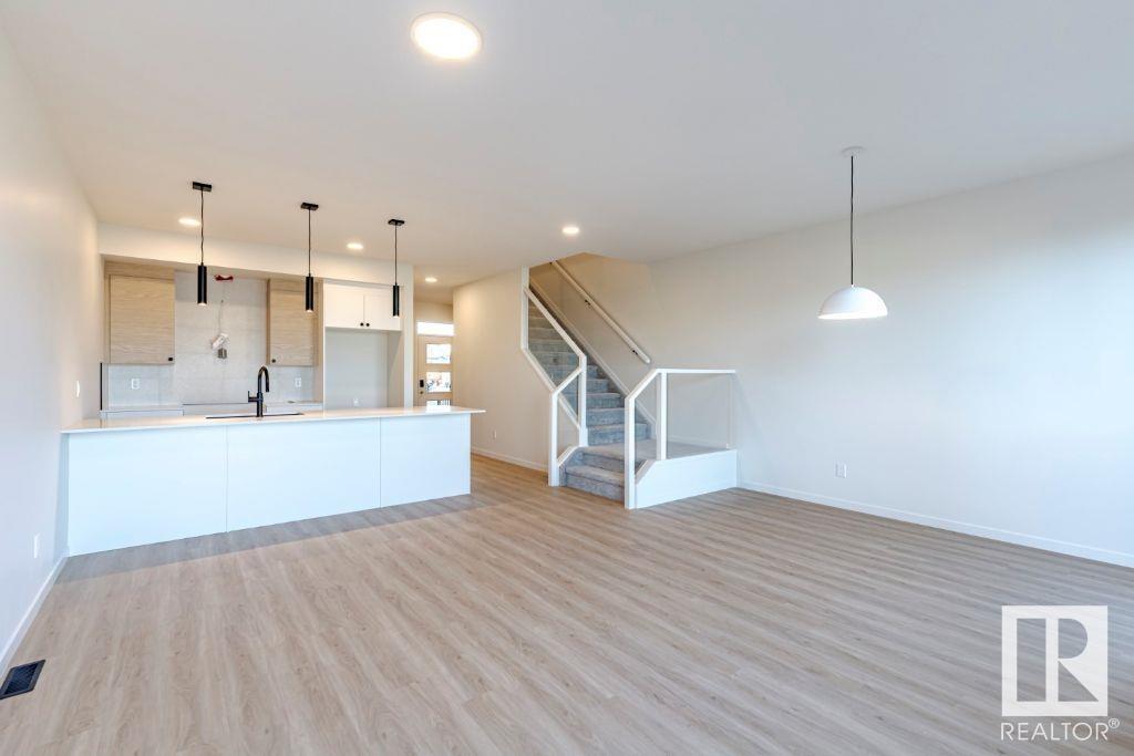 22931 80 Avenue Nw, Edmonton, Alberta  T5T 7Y1 - Photo 2 - E4442108
