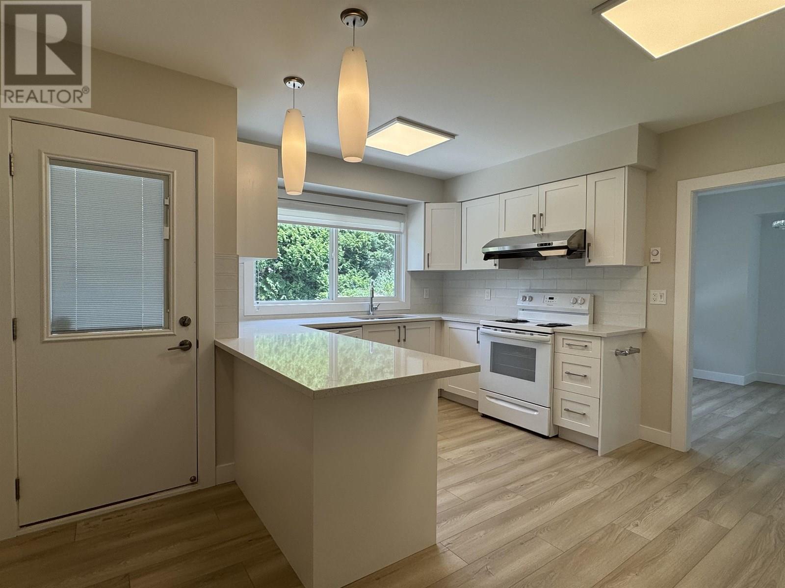 7231 STEVESTON HIGHWAY, Richmond, British Columbia