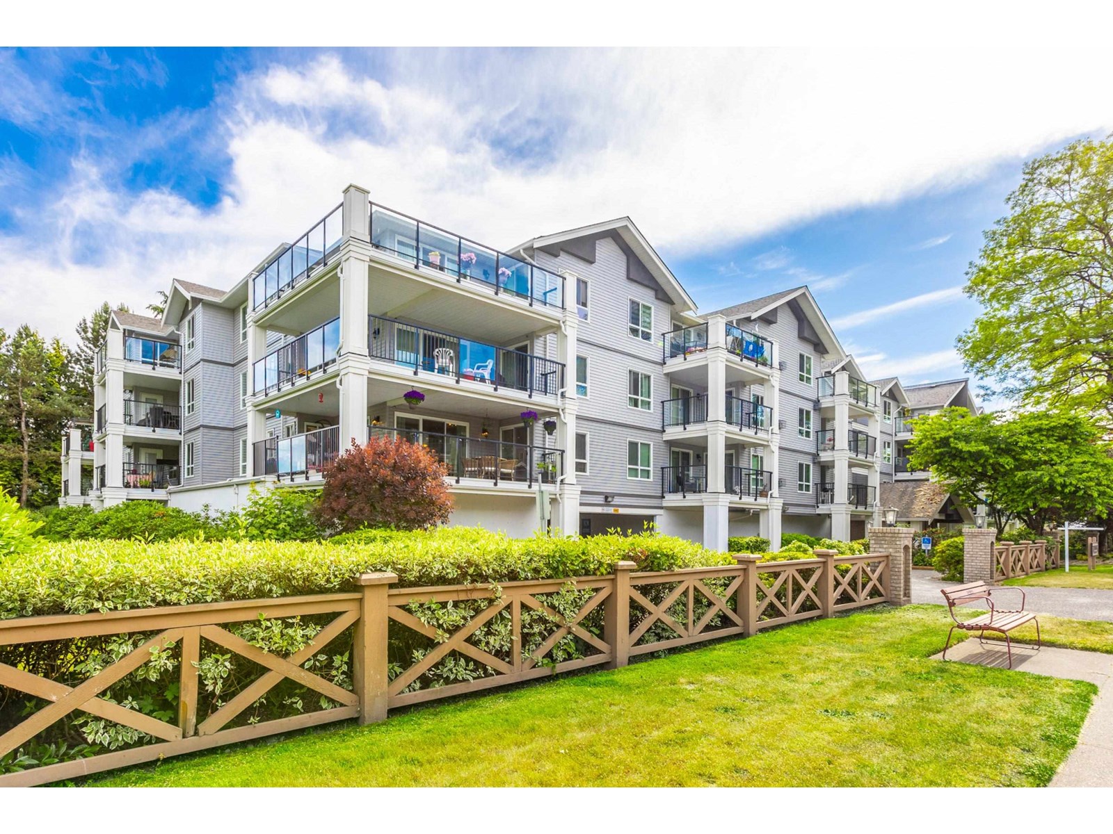 103 20976 56 AVENUE, langley, British Columbia