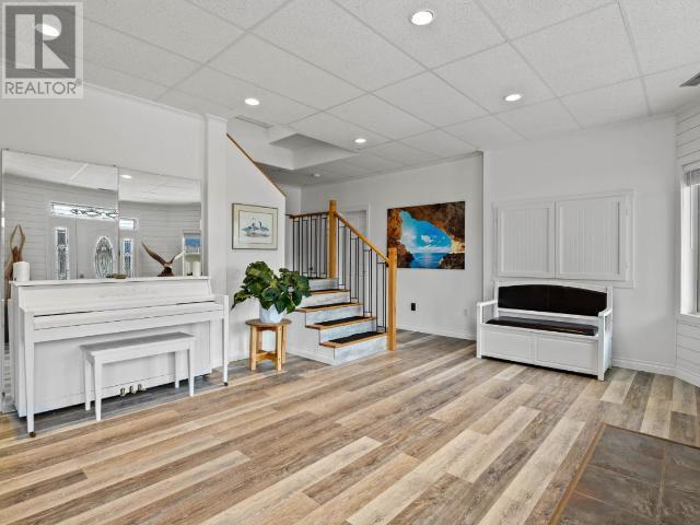 Property at 3601 NAVATANEE Drive image 5