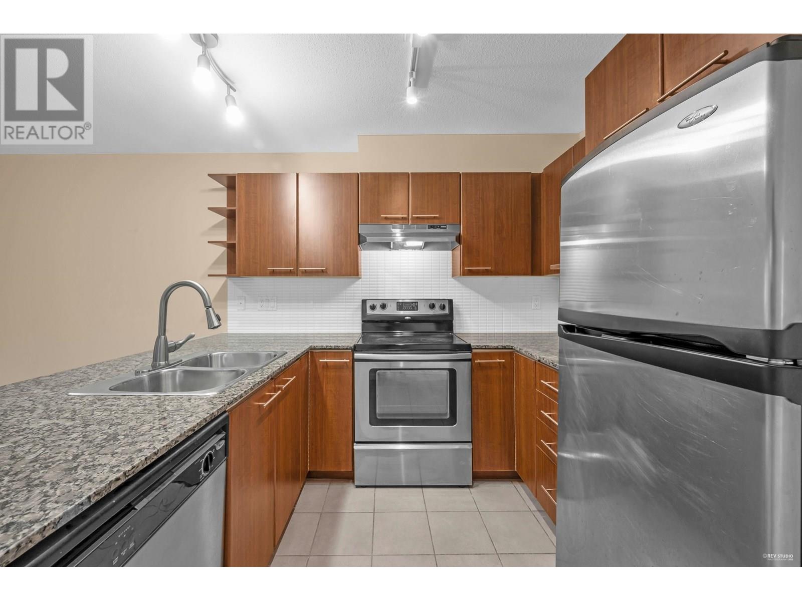 104 4728 Brentwood Drive, Burnaby, British Columbia  V5C 0G2 - Photo 12 - R3015375