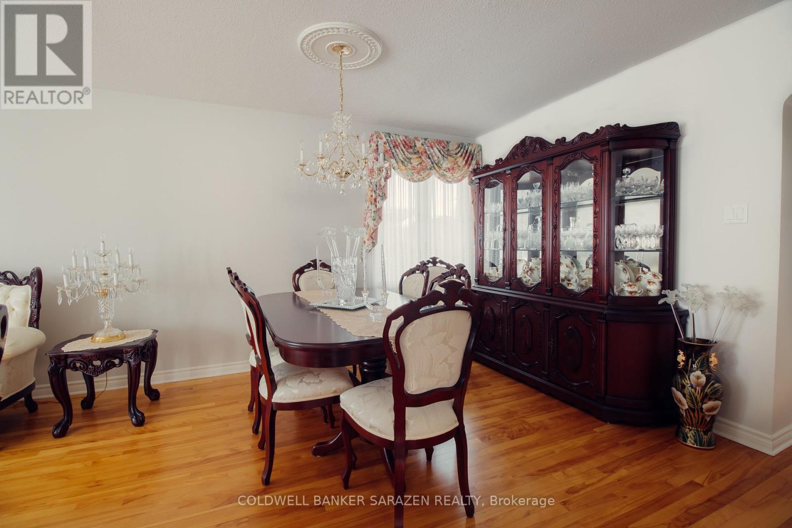 2435 Heaton Avenue, Ottawa, Ontario  K1G 1J1 - Photo 11 - X12002072