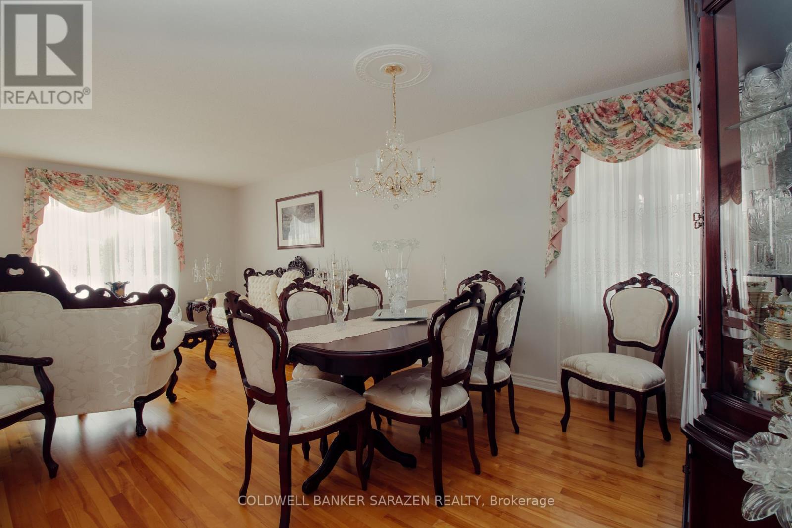 2435 Heaton Avenue, Ottawa, Ontario  K1G 1J1 - Photo 5 - X12002072