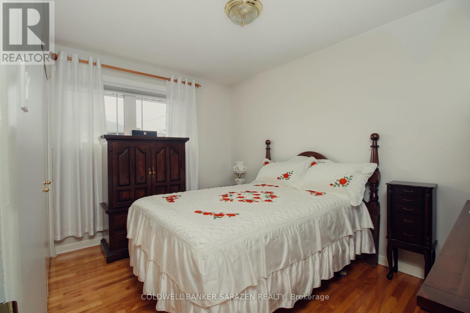 2435 Heaton Avenue, Ottawa, Ontario  K1G 1J1 - Photo 7 - X12002072