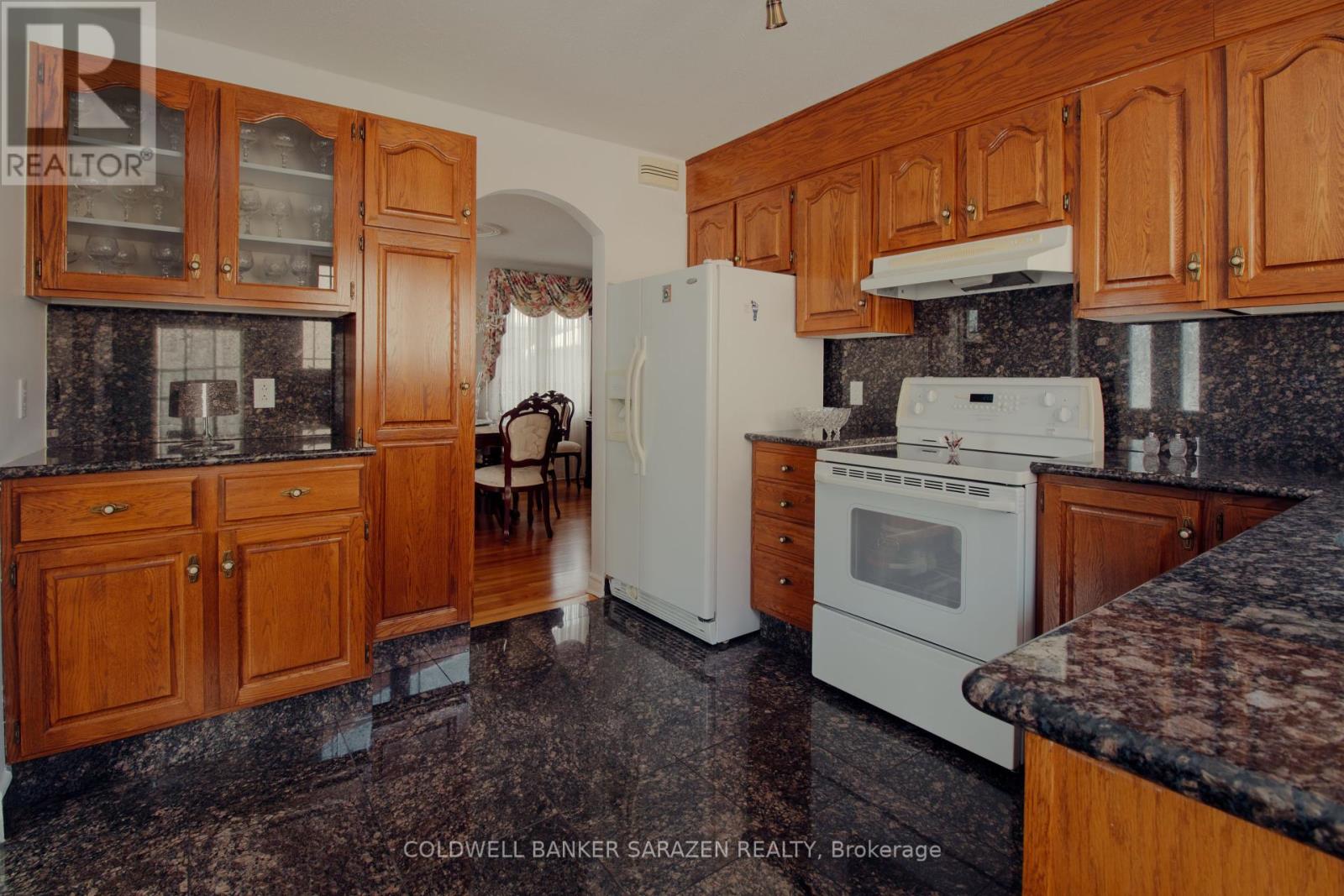 2435 Heaton Avenue, Ottawa, Ontario  K1G 1J1 - Photo 9 - X12002072