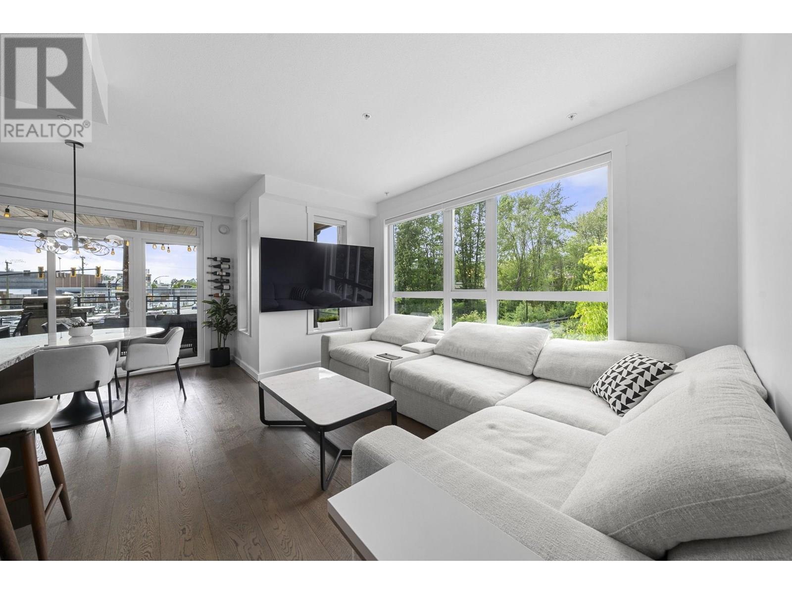 218 733 W 14th Street, North Vancouver, British Columbia  V7M 0C6 - Photo 5 - R3014539