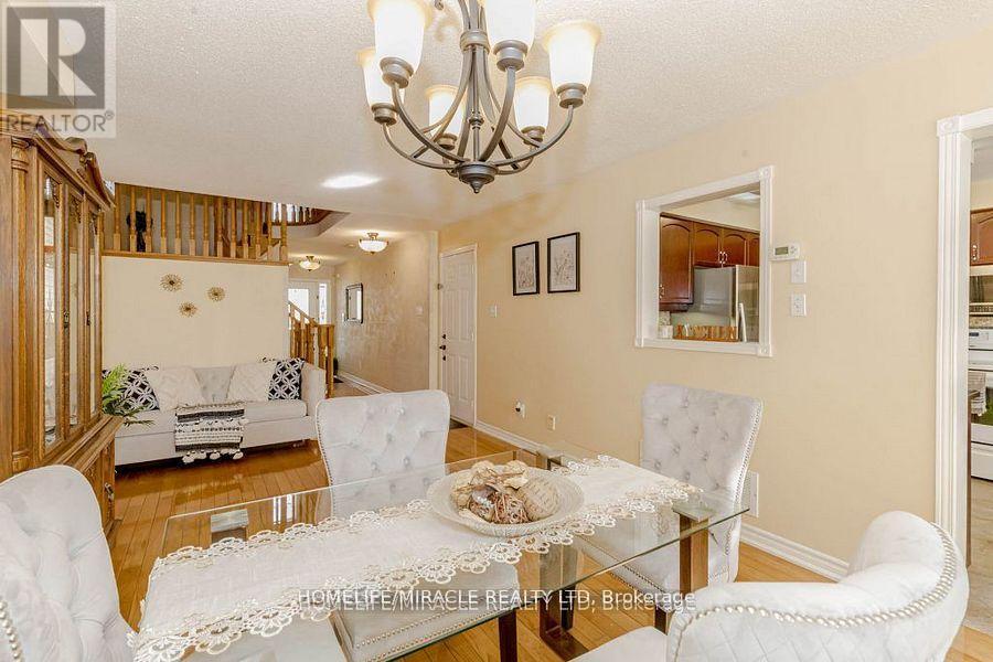 38 Heartleaf Crescent, Brampton, Ontario  L7A 2B7 - Photo 9 - W12130500