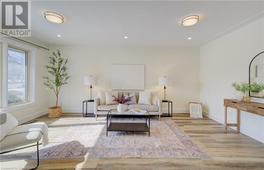 Property at 80 WESTMOUNT Road S image 3