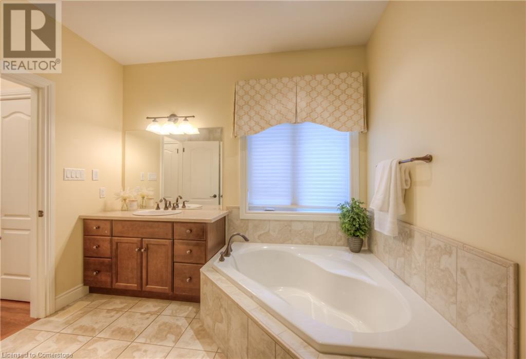 56 Bonaventure Drive, New Hamburg, Ontario N3A 4P9 - Photo 25 - 40727477