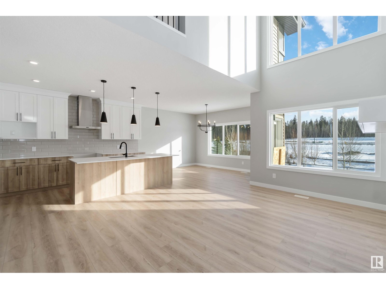 Property at 24 Meadowbrook WY image 4