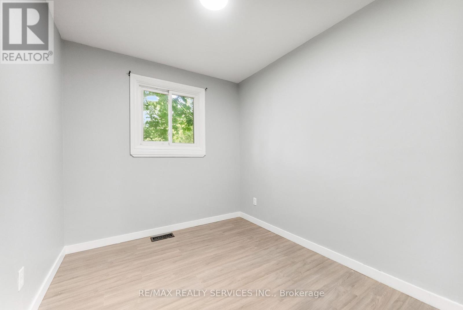 775 Tupper Street, Brockville, Ontario  K6V 6A1 - Photo 16 - X12204497